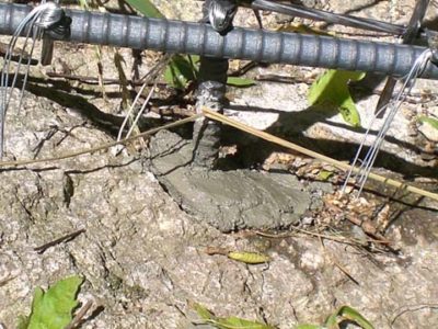 支柱セメント補強