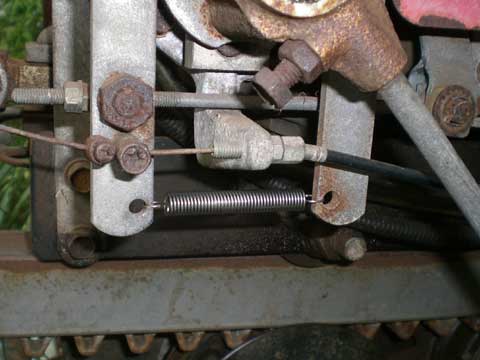 モノラックのばねの取り付け